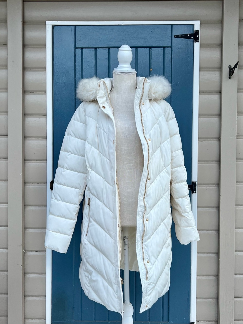 Sold! - Picture 4 of 13